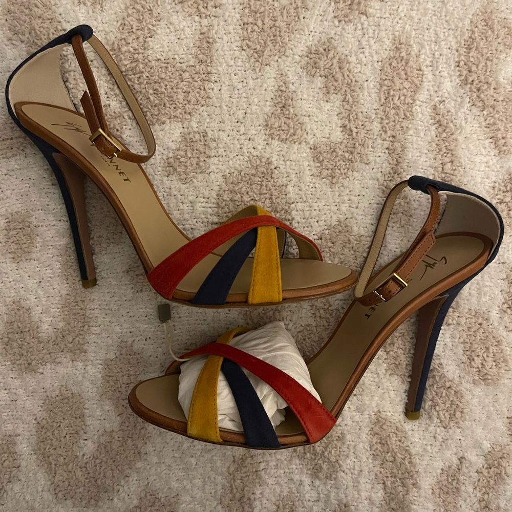 NWT- Giuseppe Zanotti for Vionnet Women’s Heels, sizes 38.5 (8/8.5)